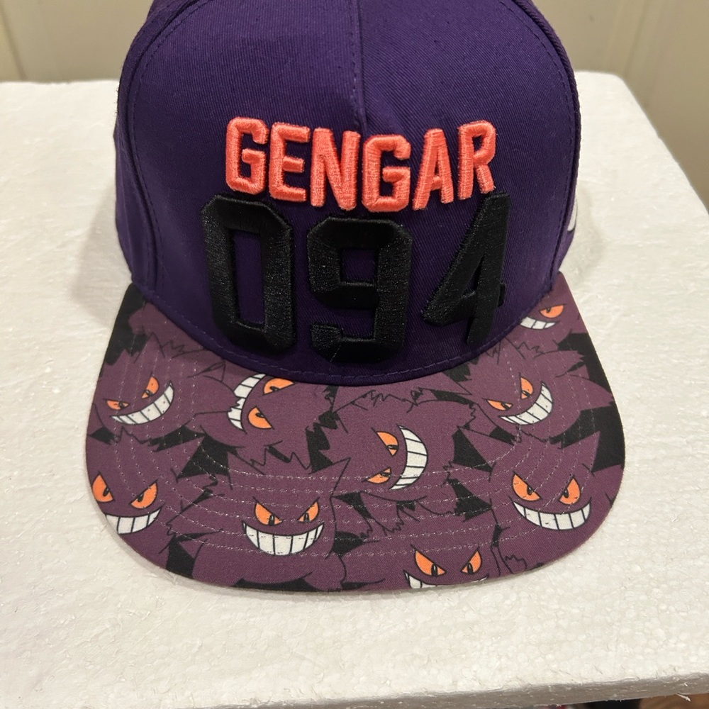 Rare! Like New! Embroidered Gengar 094 Pokemon graphic Snap Back Brimmed Hat OS